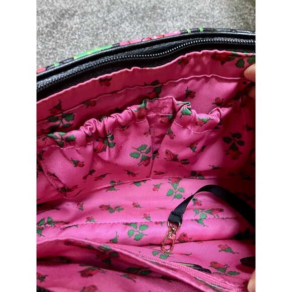 Betsey Johnson Shoulder Bag Roses Hearts Gold Chain Faux Leather Purse - Picture 7 of 7
